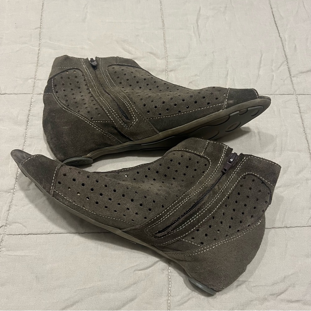 Fly London Gray Perforated Ankle Boots - Picture 3 of 8